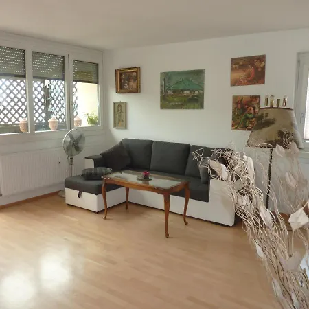 Apartment Ferienappartement Carlo